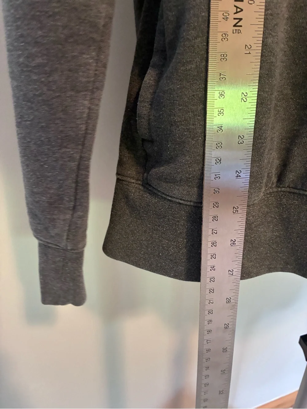 The North Face Gray Graphic Hoodie Men’s XL Pullover Sweatshirt